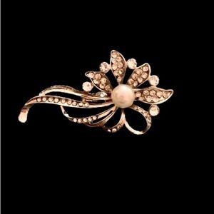 Vintage Rhinestone and Pearl Brooch